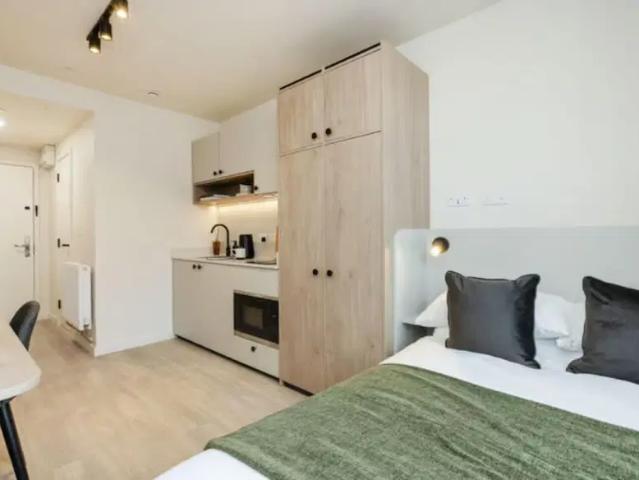 Room for rent in Glyndon, Greater London