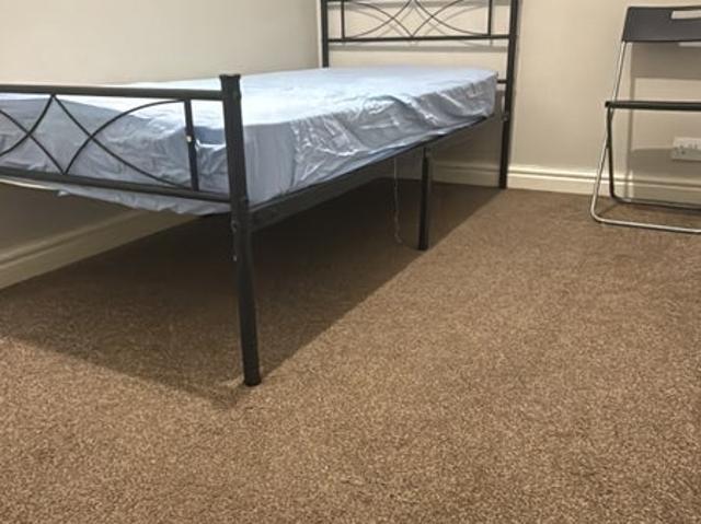 Room for rent in Shard End, Birmingham
