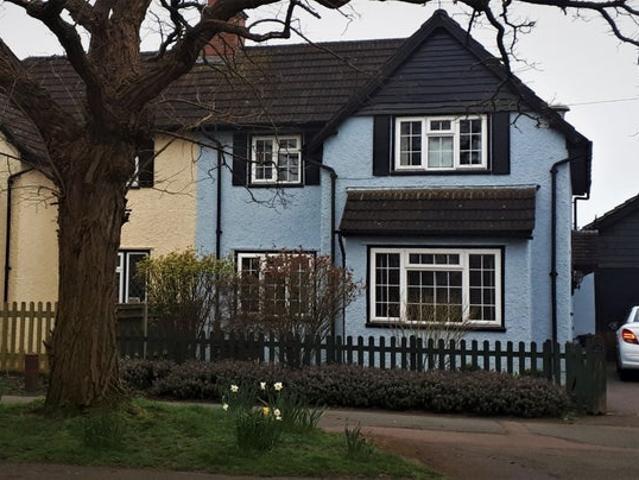 Room for rent in Caterham on the Hill, Hillview