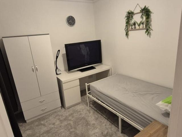 Room for rent in Williamstown, Coedely