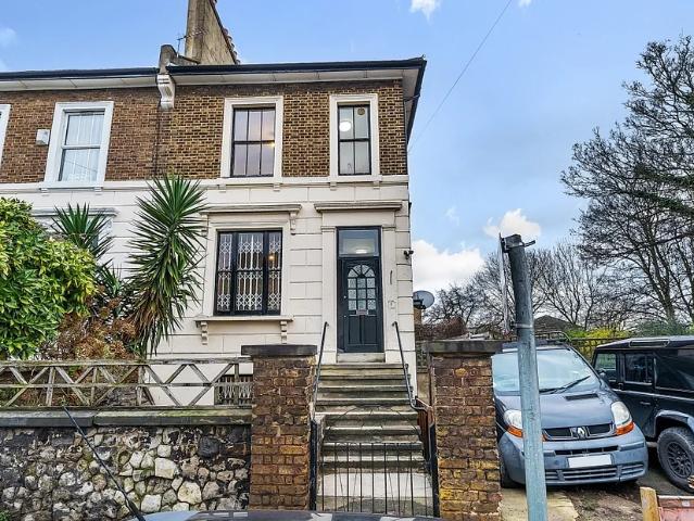 Room for rent in London Borough of Lewisham, Blackheath
