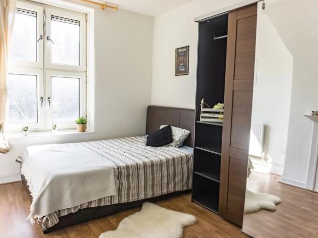 Room for rent in Clapham, Greater London