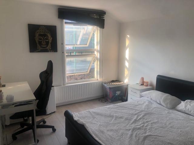 Room for rent in Upton, Greater London