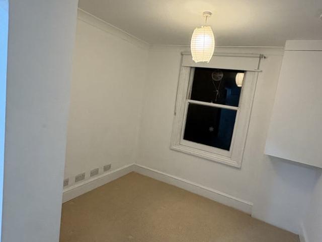 Room for rent in Brook Green, Greater London