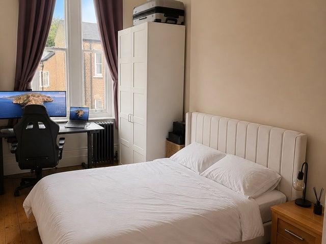 Room for rent in Brook Green, Greater London
