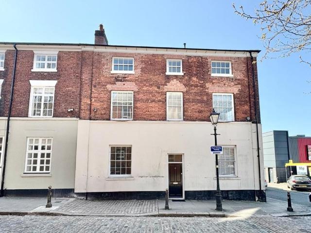 Room for rent in Goldthorn Hill, West Midlands