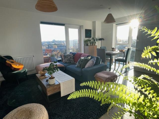 Room for rent in Charlton, Greater London