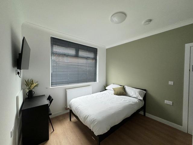 Room for rent in Potters Corner, East Midlands