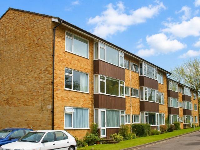 Room for rent in Boxgrove, Westborough