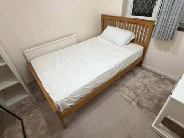 Room for rent in Collier Row, Greater London