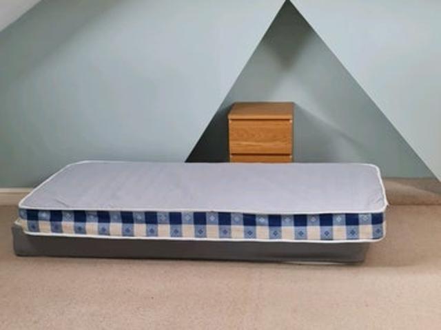 Room for rent in London Borough of Lewisham, Ladywell
