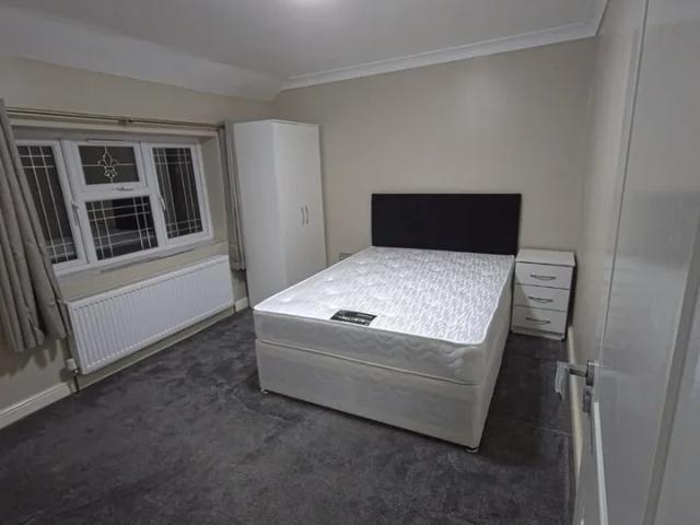 Room for rent in Slough