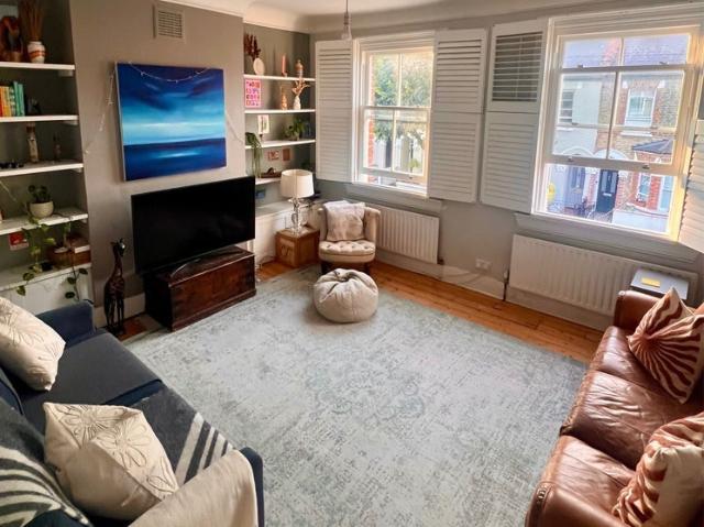 Room for rent in Earlsfield, Greater London
