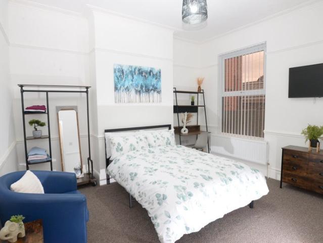 Room for rent in Calderstones