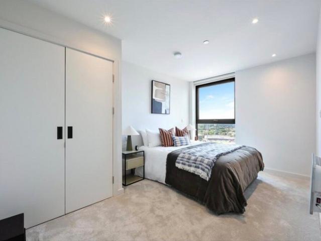 Room for rent in Gorse Hill, Trafford Park