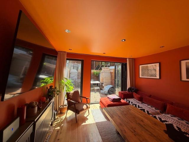 Room for rent in Clapham, Greater London