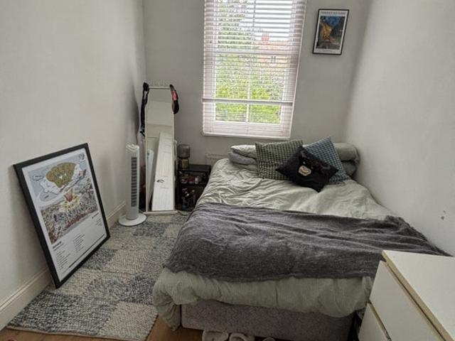 Room for rent in Oval, Greater London