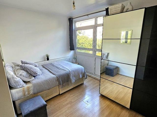 Room for rent in Bromley-by-Bow, Greater London