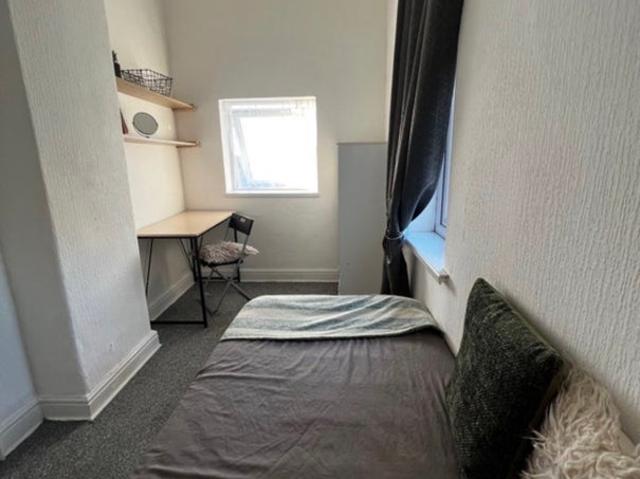 Room for rent in Longton, Stoke-on-Trent