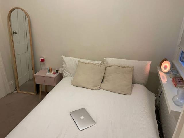 Room for rent in Brook Green, Greater London