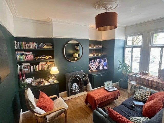Room for rent in Hale End, Greater London