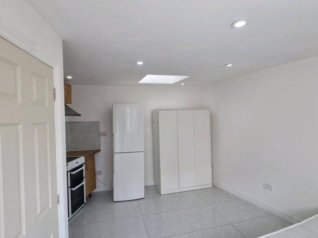 Room for rent in London Borough of Croydon, Thornton Heath