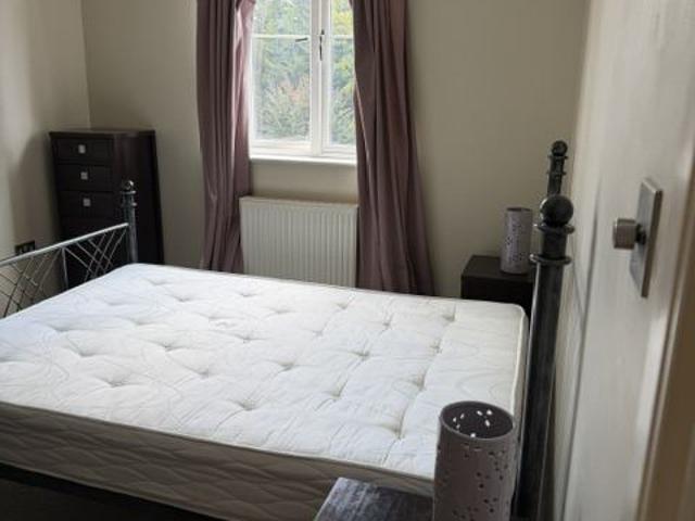 Room for rent in London Borough of Croydon, Upper Norwood