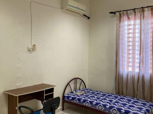 Room for rent in Wellesley, Penang