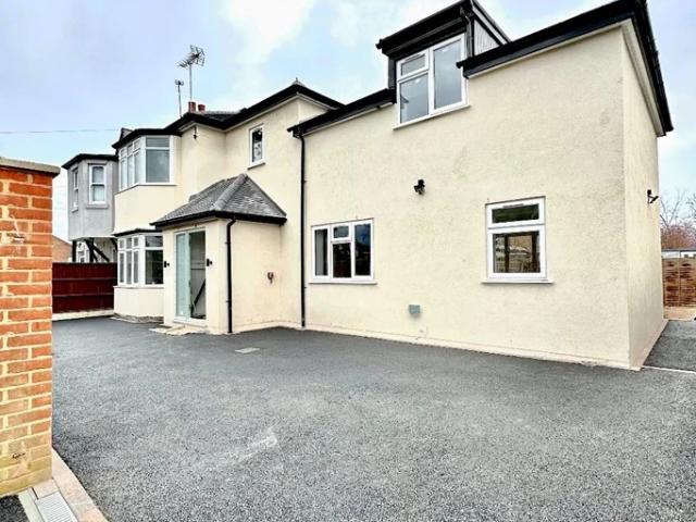 Room for rent in Kempton Park, Lower Halliford
