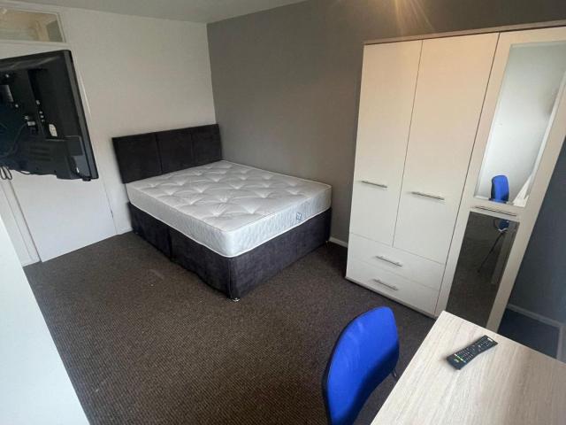Room for rent in Parksite, Butterton