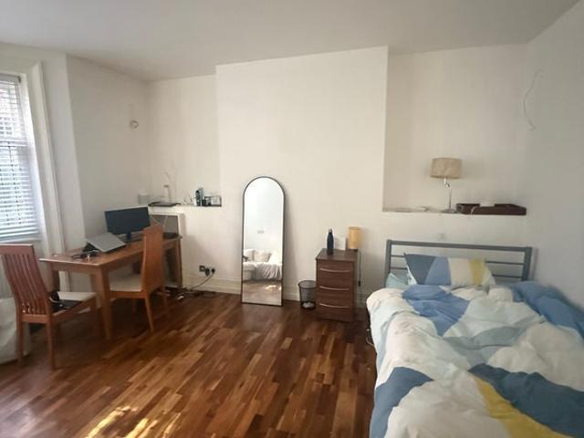 Room for rent in Paddington, Greater London