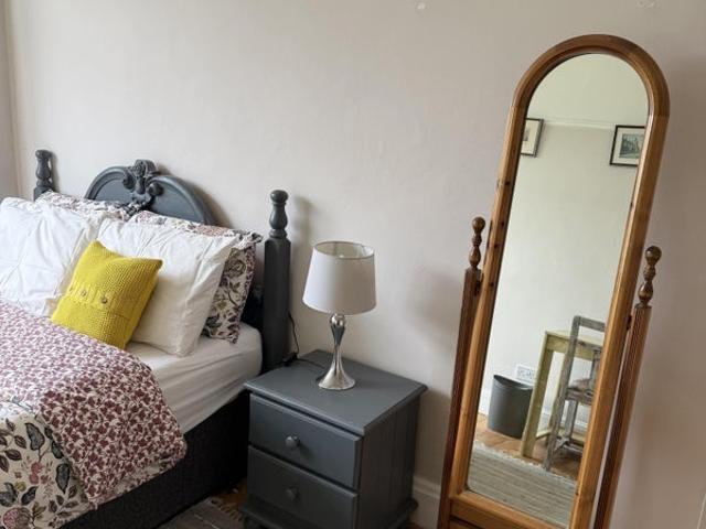 Room for rent in London Borough of Redbridge, Greater London