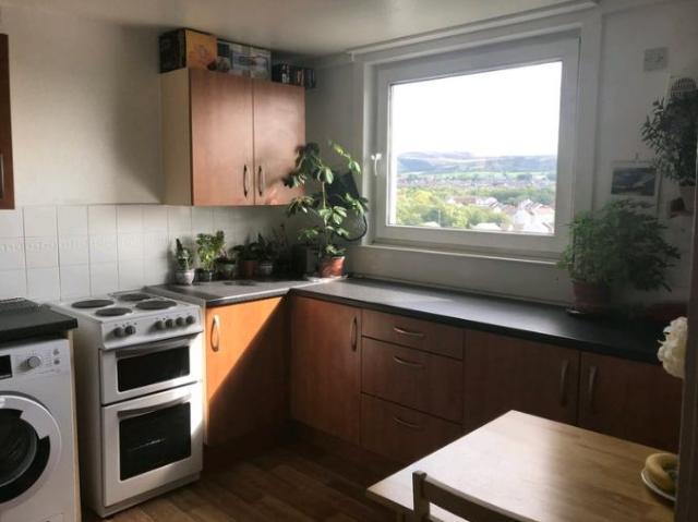 Room for rent in The Calders, Wester Hailes