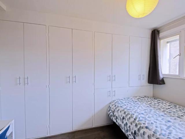 Flat for rent in London Borough of Tower Hamlets, Greater London