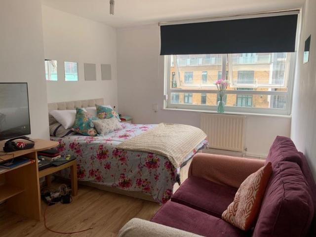 Room for rent in Bethnal Green, Greater London