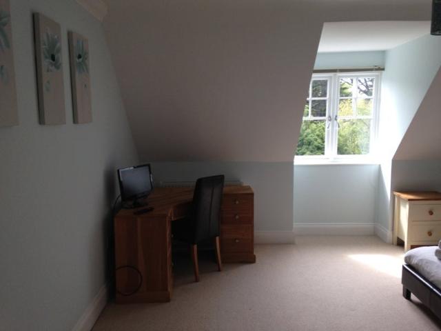 Room for rent in Canford Cliffs, Poole