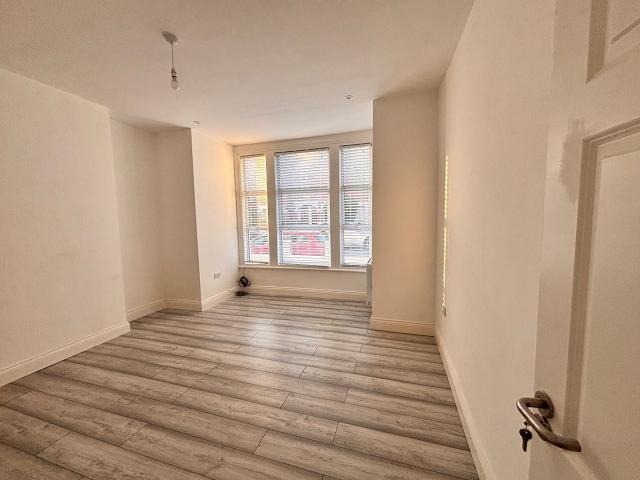 Room for rent in Earlsfield, Greater London
