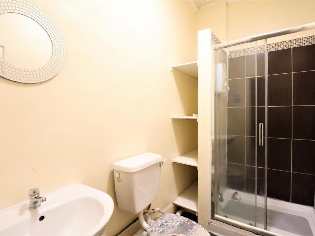 Room for rent in Ladywood, West Midlands