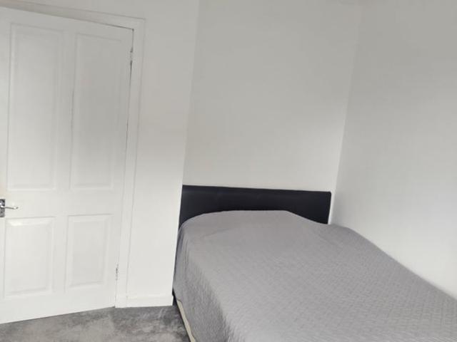 Room for rent in Househillwood, Scotland
