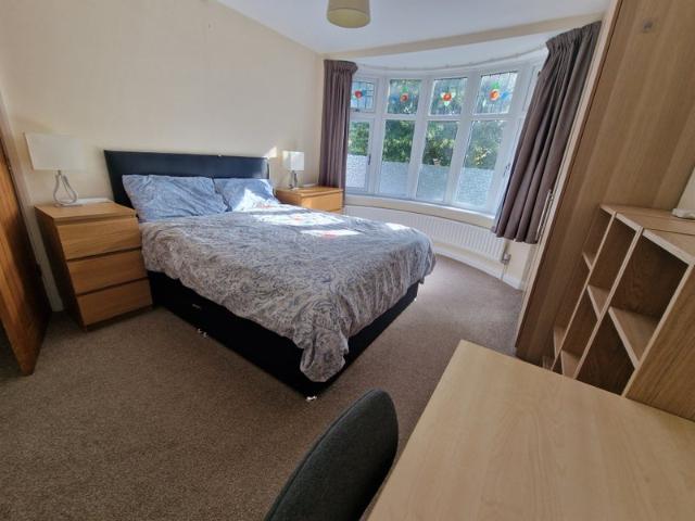 Room for rent in Attenborough, East Midlands