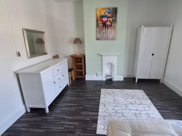 Room for rent in New Bilton