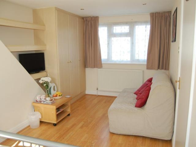 Room for rent in London Borough of Barnet, Greater London