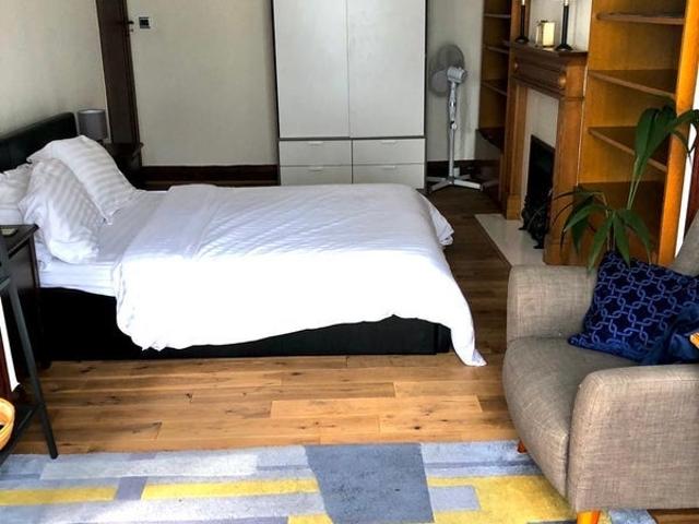 Room for rent in Brunswick Park, Greater London