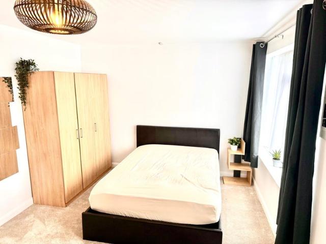 Room for rent in Langley Green, Glynde