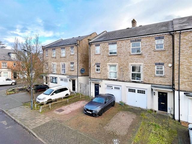 Room for rent in London Borough of Brent, Greater London