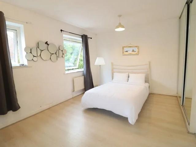 Room for rent in Rotherhithe, Greater London