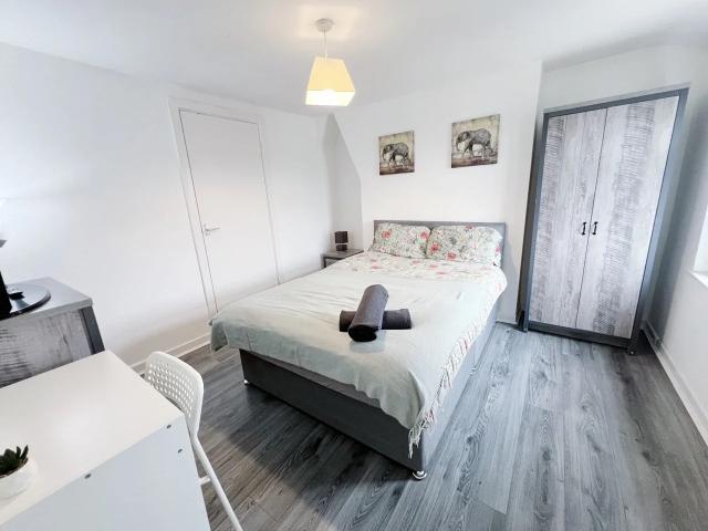 Room for rent in Calderstones
