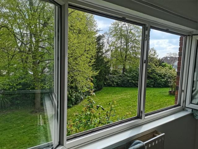 Room for rent in Brondesbury, Greater London