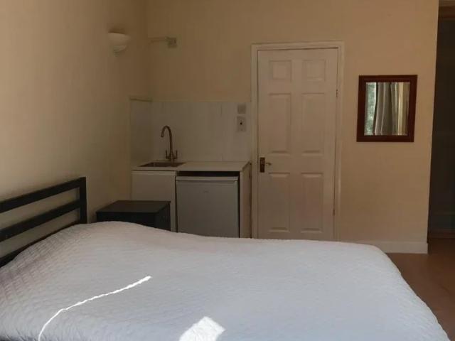 Room for rent in Friern Barnet, Greater London