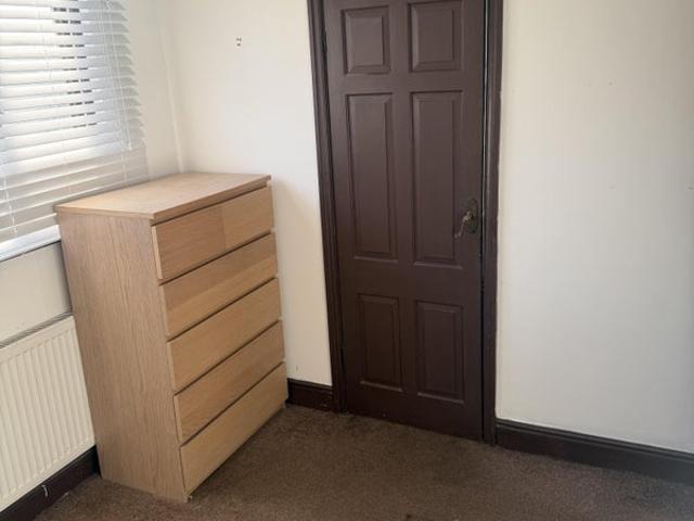 Room for rent in Steeple View, Essex